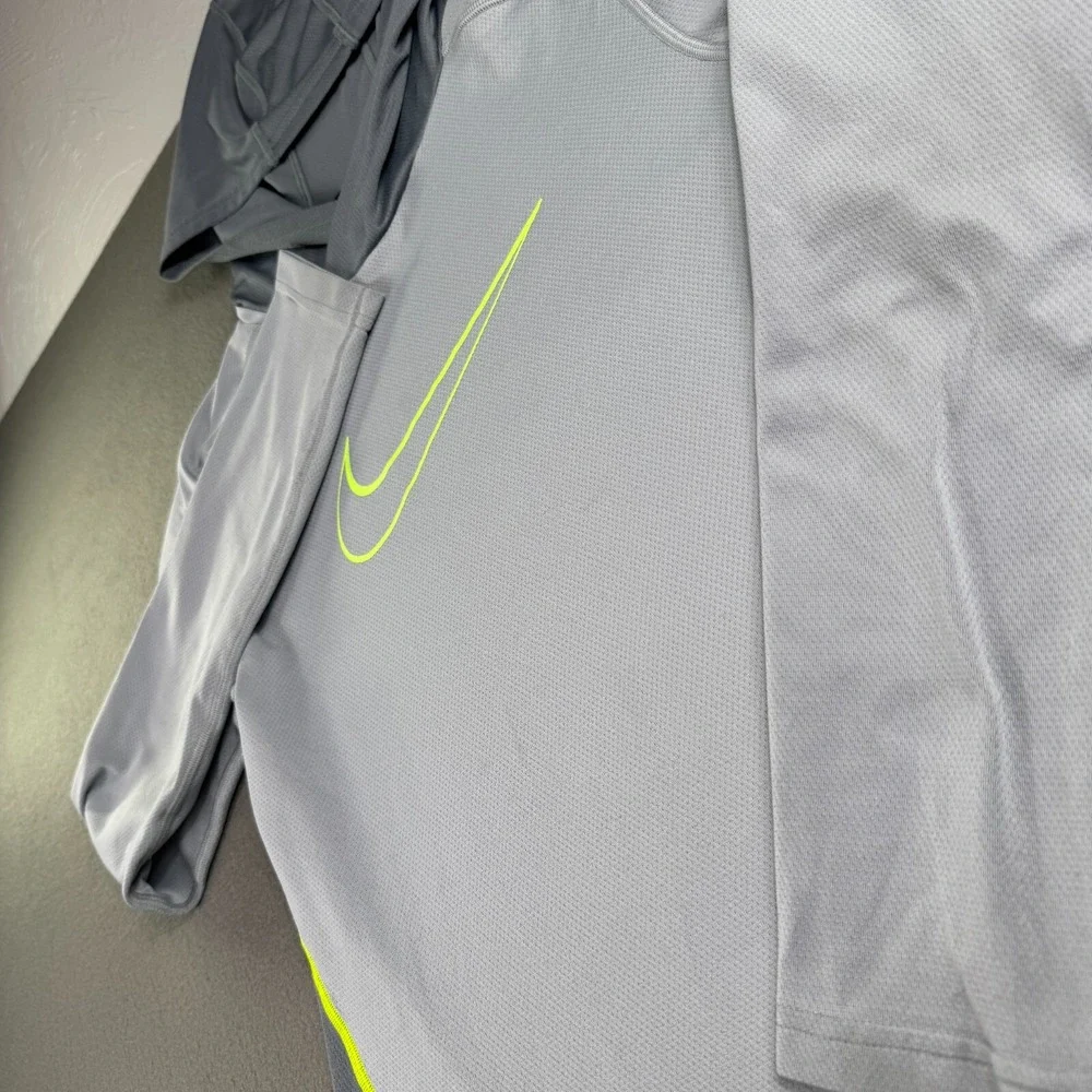 Nike Hoodie Women XL Dri Fit Swoosh Running Gym Gray Outdoors Spring Wicking EUC